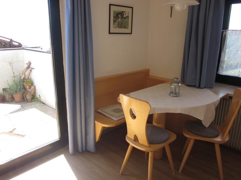 Gasthof zum Roessl Jenesien Zimmer foto