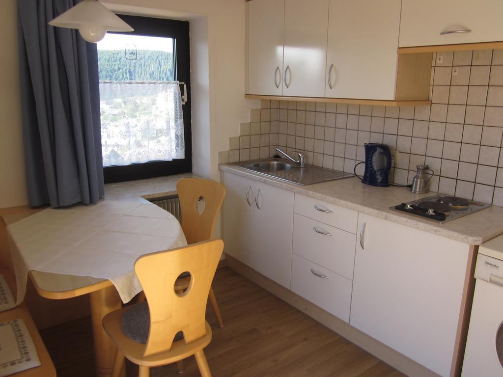 Gasthof zum Roessl Jenesien Zimmer foto